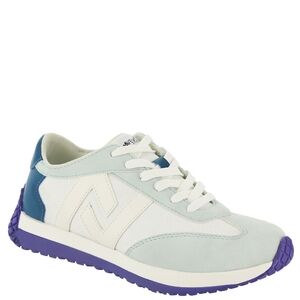 NWOT Vevo Active Bennett Women's Sneaker Size‎ 11